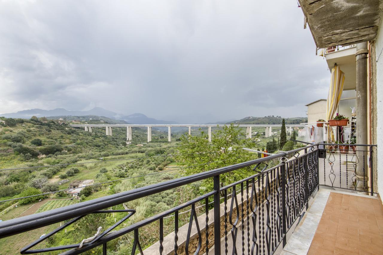 Ferienwohnung Casa Vacanza Paradise Vicino Cefalu Con Servizio Di Piscina A 3 Chilometri Campofelice Di Roccella Exterior foto