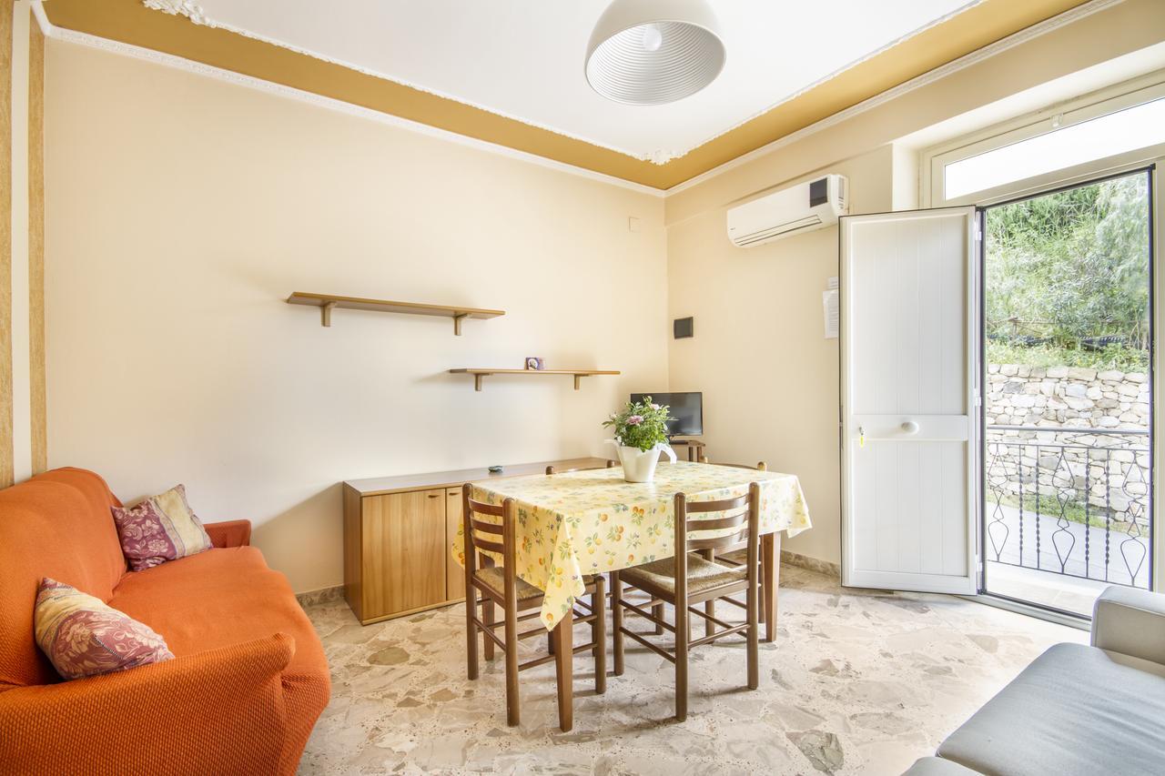 Ferienwohnung Casa Vacanza Paradise Vicino Cefalu Con Servizio Di Piscina A 3 Chilometri Campofelice Di Roccella Exterior foto