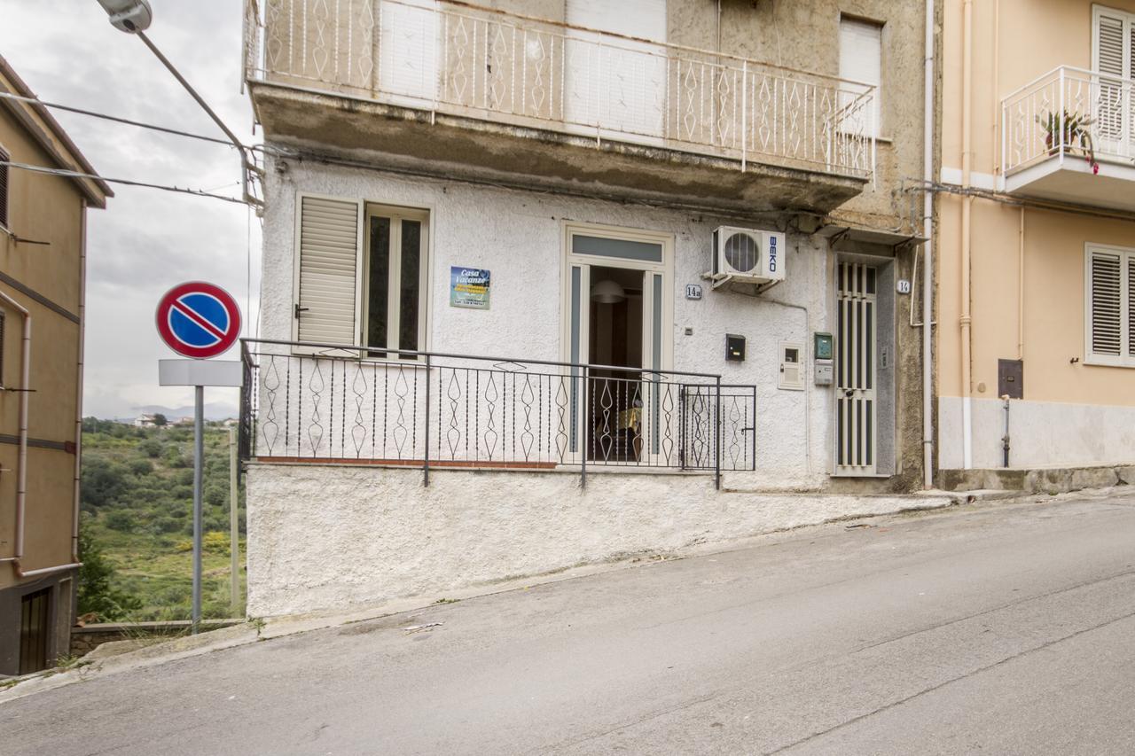 Ferienwohnung Casa Vacanza Paradise Vicino Cefalu Con Servizio Di Piscina A 3 Chilometri Campofelice Di Roccella Exterior foto